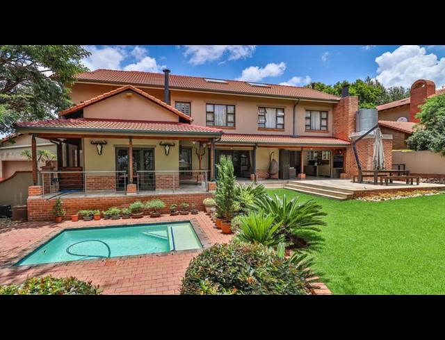 4 BEDROOM HOUSE FOR SALE IN MIDLANDS ESTATE